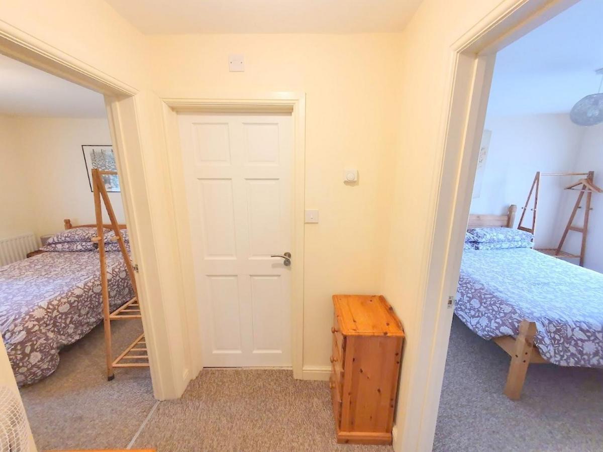 Bassett Flat With 2 Bedrooms And Superfast Wi-Fi Sittingbourne Eksteriør bilde