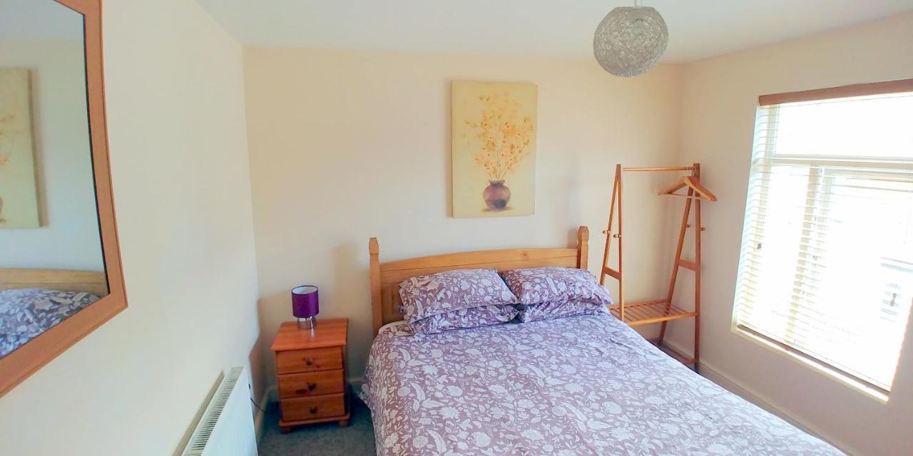 Bassett Flat With 2 Bedrooms And Superfast Wi-Fi Sittingbourne Eksteriør bilde