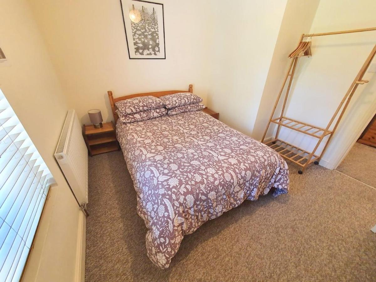 Bassett Flat With 2 Bedrooms And Superfast Wi-Fi Sittingbourne Eksteriør bilde